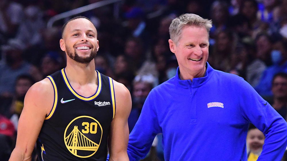 HLV Steve Kerr áp dụng triết lý tấn công của Golden State Warriors với đội tuyển Mỹ