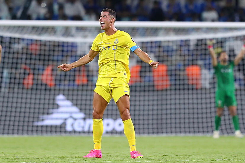 Ronaldo bức xúc về giải thưởng xuất sắc nhất trận trao cho cầu thủ khác