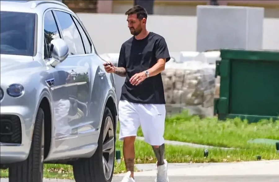 Messi mua xe siêu sang để đi du lịch vòng quanh nước Mỹ Messi mua xe siêu sang để đi du lịch vòng quanh nước Mỹ