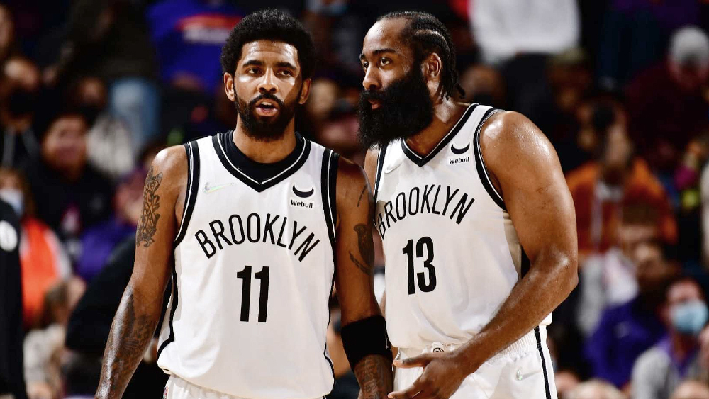 Kyrie Irving bất ngờ bảo vệ James Harden sau phát ngôn công kích GĐKT Philadelphia 76ers Kyrie Irving bất ngờ bảo vệ James Harden sau phát ngôn công kích GĐKT Philadelphia 76ers
