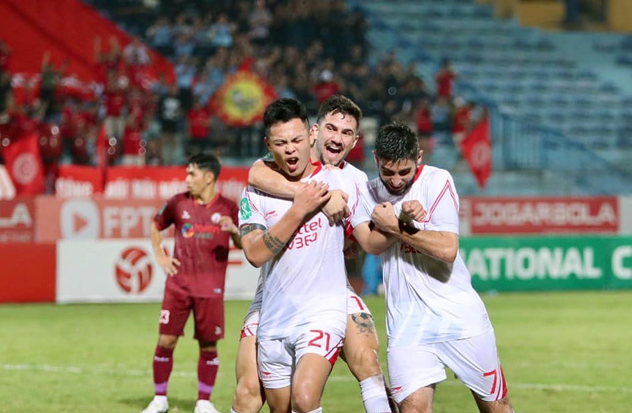Viettel vào chung kết Cúp QG nhờ bàn thắng giống Nhâm Mạnh Dũng ở SEA Games 31
