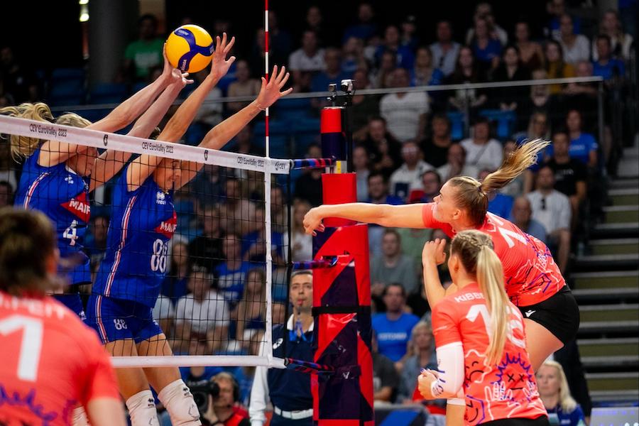 Sau VNL rực lửa, 24 đội tuyển tiếp tục tranh t&agrave;i giải b&oacute;ng chuyền nữ v&ocirc; địch ch&acirc;u &Acirc;u 2023
