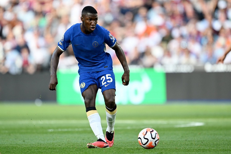 Với 220 triệu bảng, Chelsea trả giá đắt cho 2 quả phạt đền