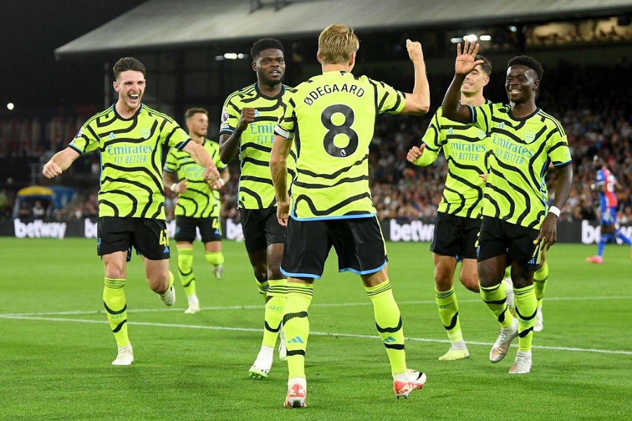 Arsenal toàn thắng, đạt cột mốc giữ sạch lưới chỉ sau MU và Chelsea