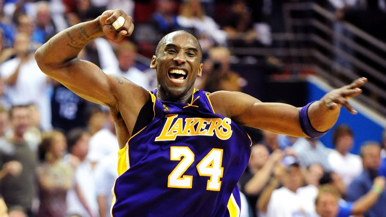 Los Angeles Lakers chọn ngày đặc biệt để hé lộ tượng tri ân cố huyền thoại Kobe Bryant