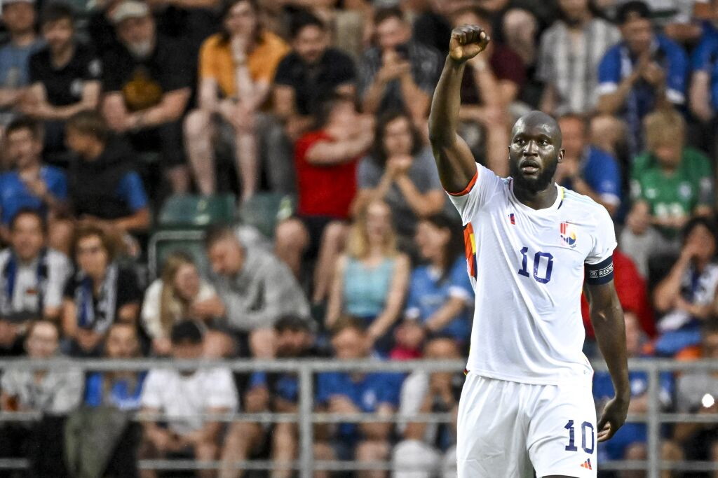Lukaku tái ngộ Mourinho ở Ý, nhận mức lương cao nhất Roma