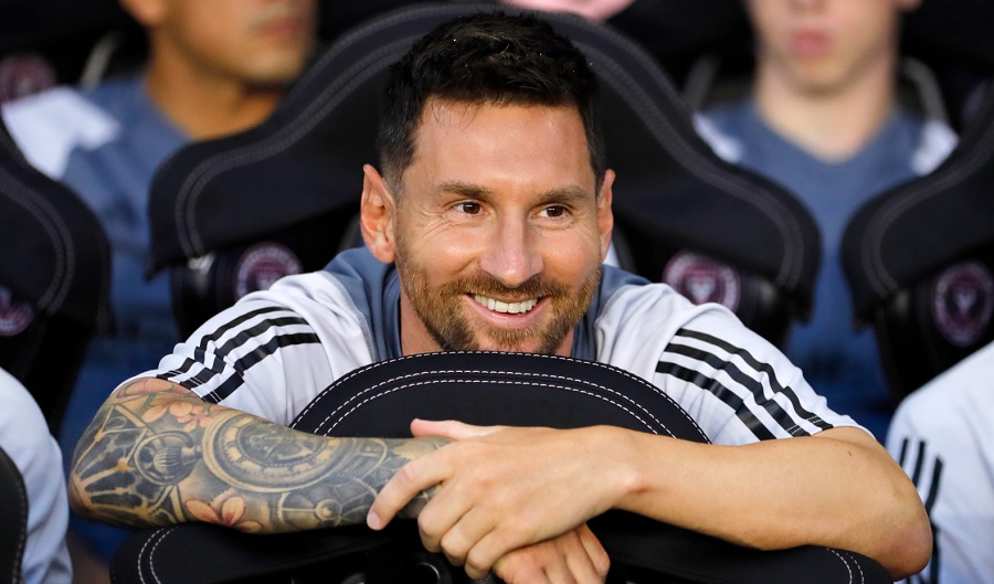 L&agrave;m thế n&agrave;o HLV Martino thuyết phục Messi ngồi dự bị ở MLS?