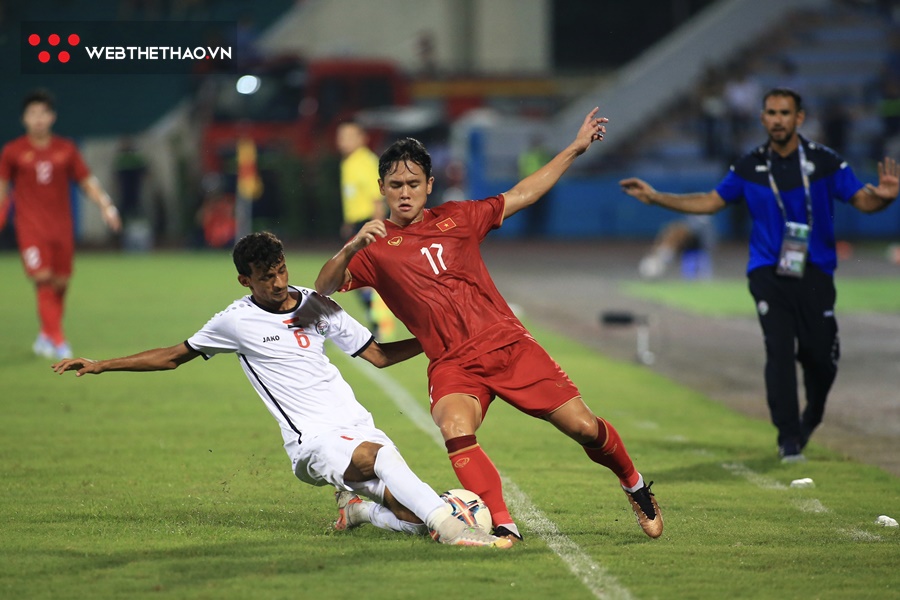 Hàng thủ mắc sai lầm, U23 Việt Nam bị U23 Singapore cầm hòa Hàng thủ mắc sai lầm, U23 Việt Nam bị U23 Singapore cầm hòa
