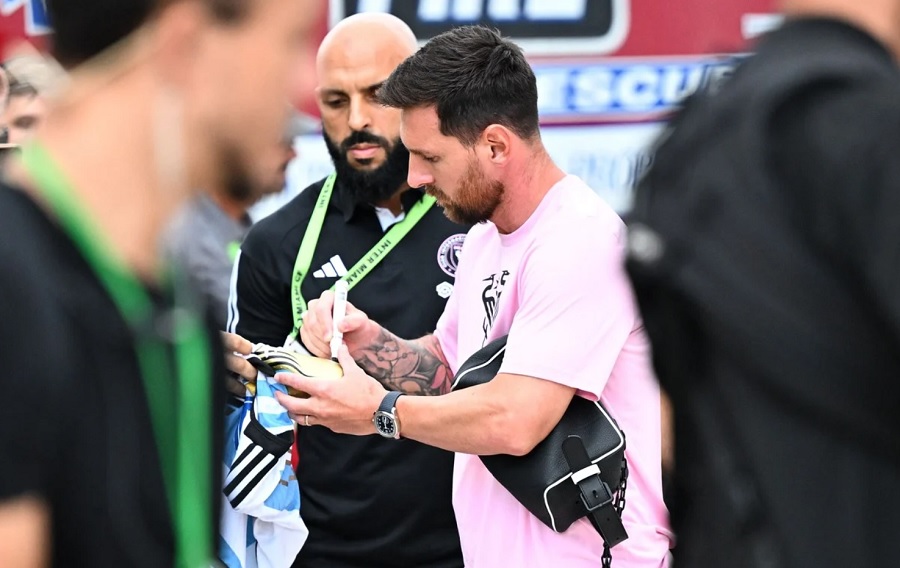 Messi chuẩn bị h&agrave;nh tr&igrave;nh mệt mỏi 7 trận trong 22 ng&agrave;y với Inter Miami