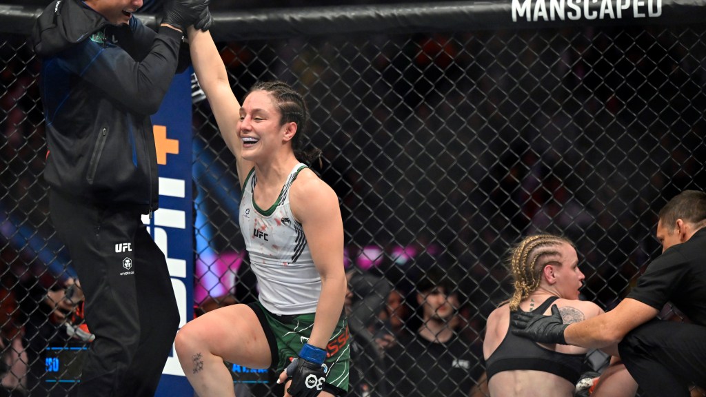 Alexa Grasso: "Cú đó không phải sự cố, Shevchenko giúp tôi tiến hóa"