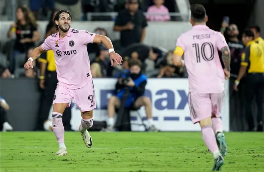 Đồng đội tiết lộ cách Messi lãnh đạo phòng thay đồ Inter Miami