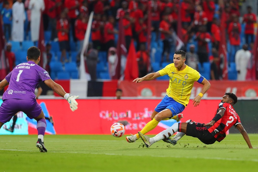 Trực tiếp Al Nassr vs Al Raed: Ronaldo ghi bàn thắng thứ 3