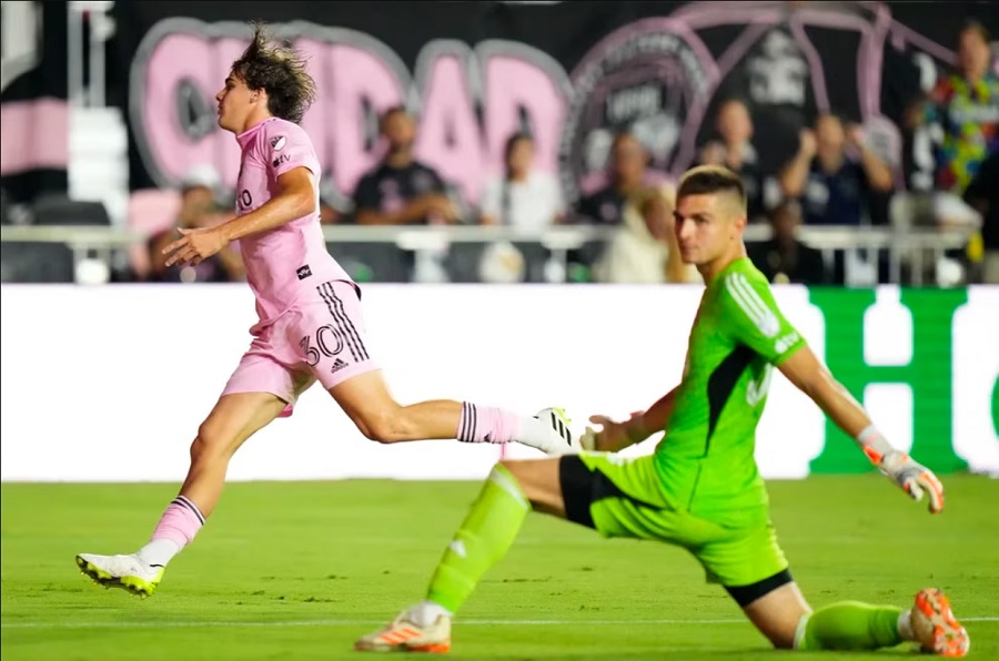 Inter Miami tiến gần đến suất Play-offs sau khi thắng Toronto