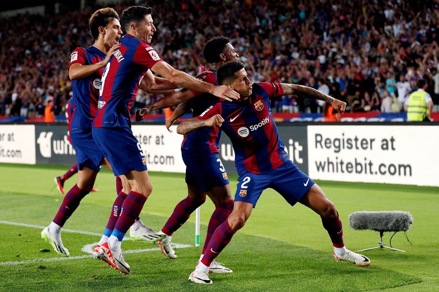 Barcelona lội ngược dòng khó tin bằng 3 bàn thắng trong 8 phút cuối