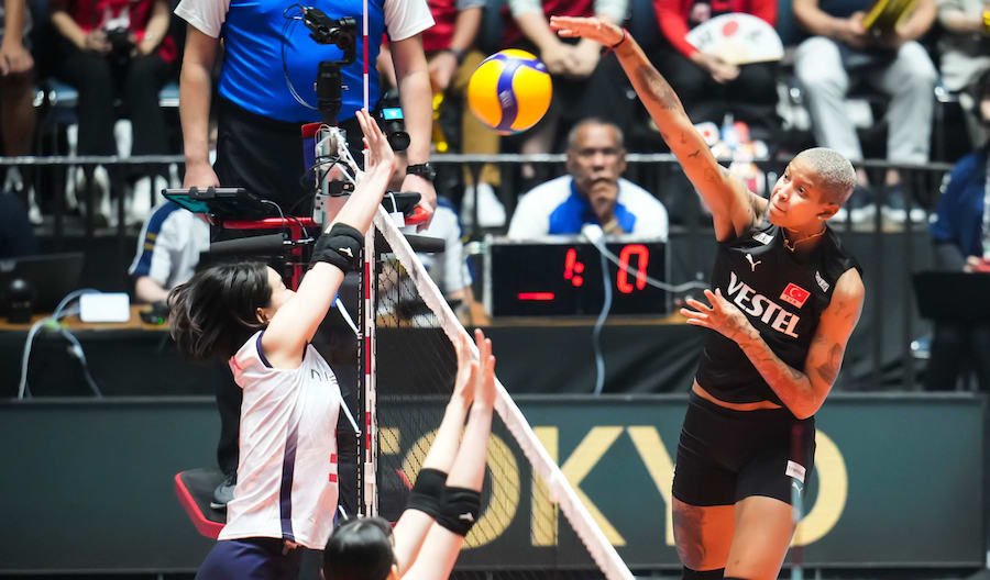Nghiền nát cỗ máy phòng ngự Nhật Bản, bóng chuyền Thổ Nhĩ Kỳ giành vé đầu tiên dự Olympic 2024