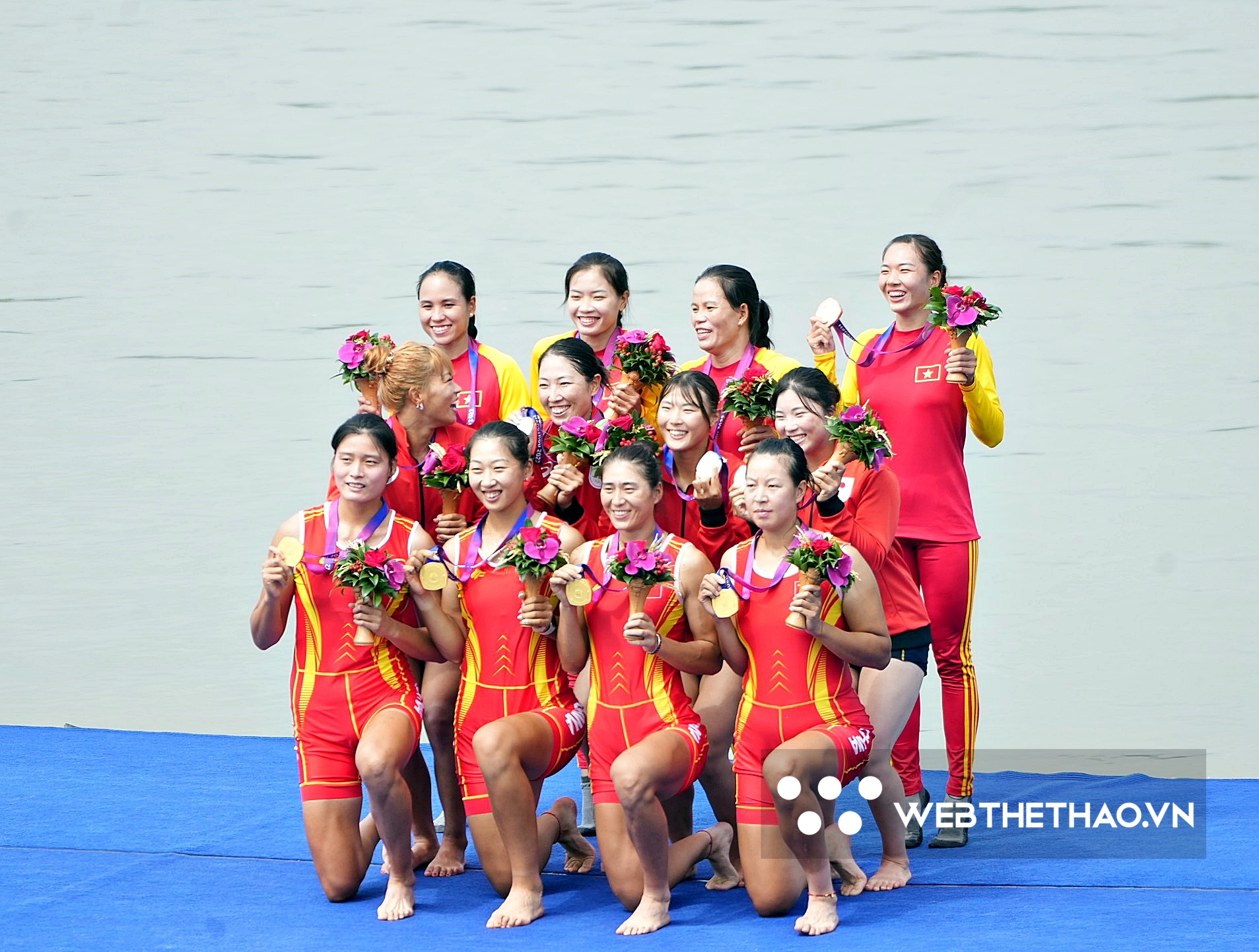 SỐC: Thể hình khổng lồ của đội đua thuyền nữ Trung Quốc ở nội dung các VĐV Việt Nam "mở hàng huy chương ASIAD 19"
