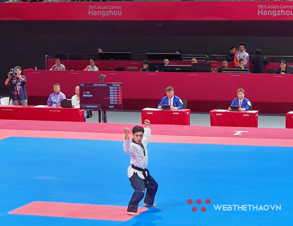 Trần Hồ Duy Taekwondo "mở hàng" huy chương cho võ thuật Việt Nam ASIAD 19