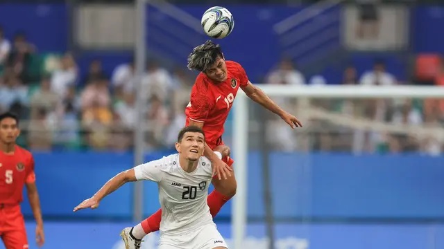 Tứ kết bóng đá nam ASIAD 19: Sạch bóng Đông Nam Á