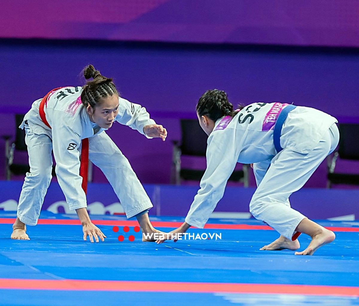 "Nữ hoàng jujitsu" Phùng Thị Huệ giành HCĐ ASIAD 19: Ăn tập 3 năm đã hoàn tất bộ sưu tập huy chương "khủng"