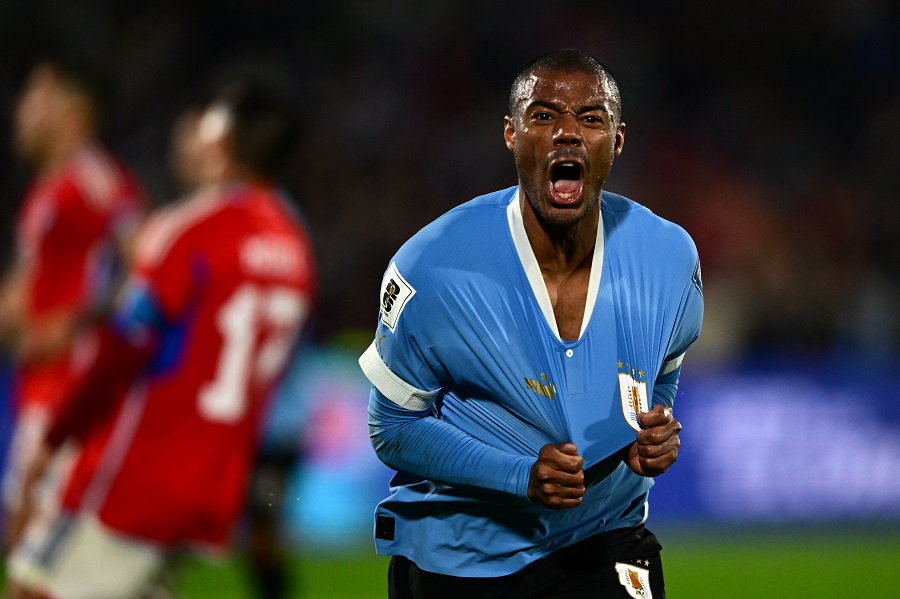 Đụng độ Brazil, Uruguay vẫn loại 2 tiền đạo ghi nhiều bàn nhất lịch sử