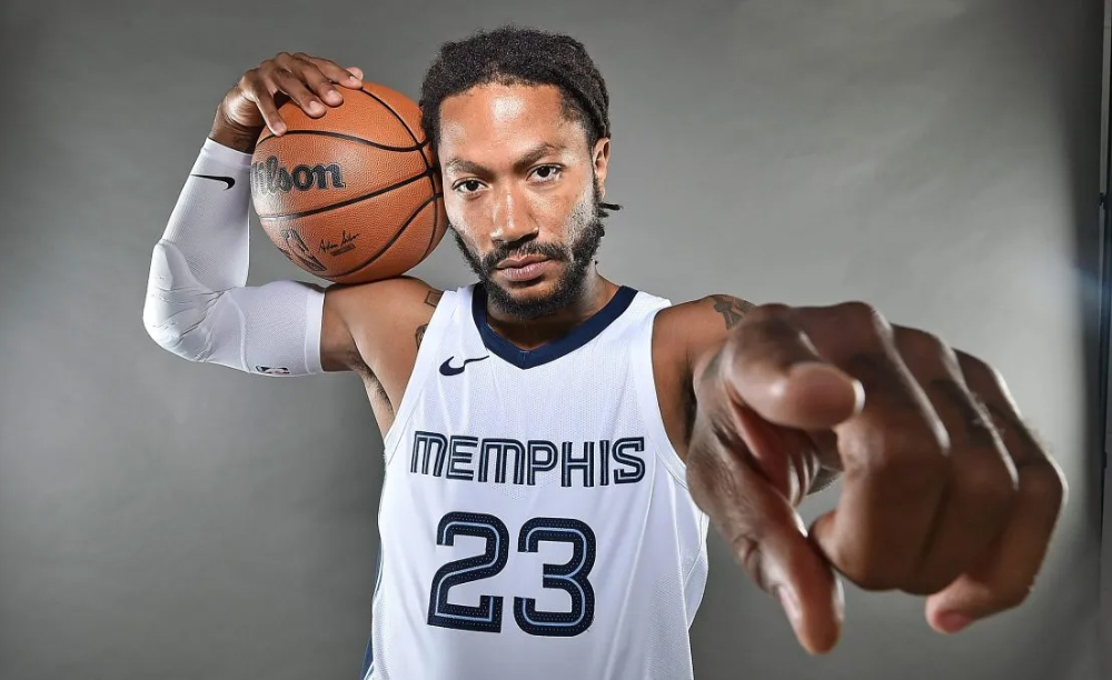Derrick Rose: "Tôi muốn chứng minh mình còn thi đấu tốt, không phải đến đây để trông trẻ"