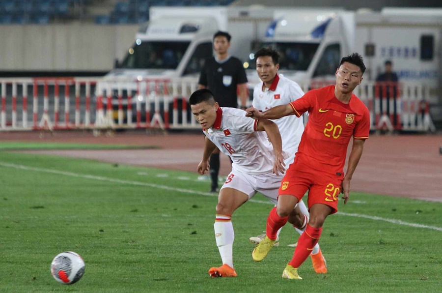 Tuyển Việt Nam vẫn an toàn, Trung Quốc thăng hạng trên bảng xếp hạng FIFA