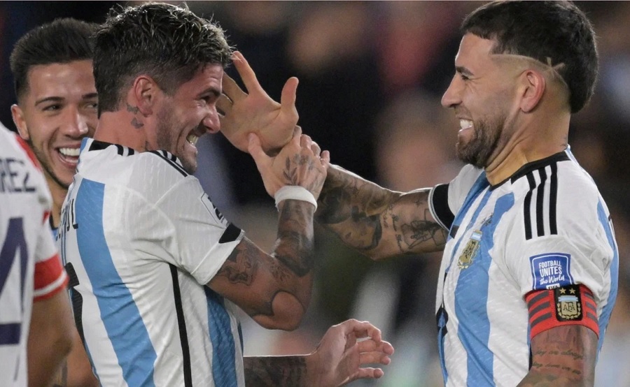 Trực tiếp Argentina vs Paraguay: Messi lại sút trúng cột dọc