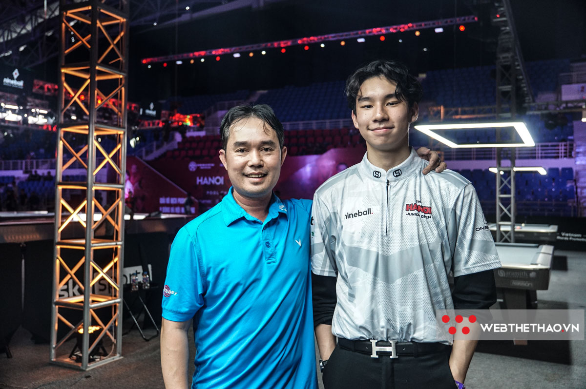 Cha con cơ thủ Việt Kiều vượt 10000km tham dự Hanoi Junior Open