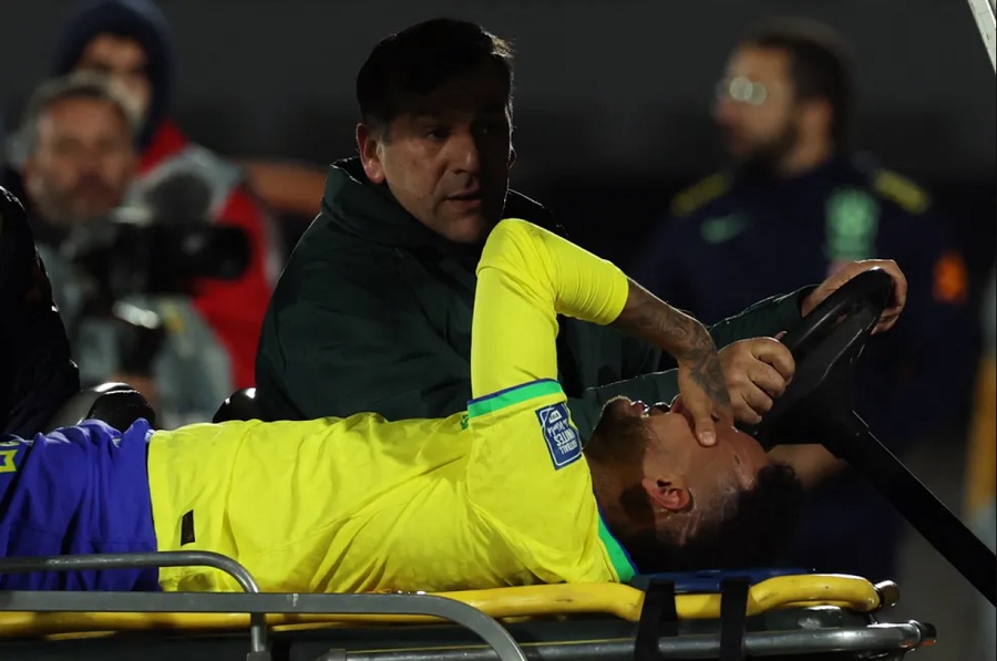 FIFA phải bồi thường cho Al Hilal bao nhiêu sau chấn thương của Neymar?