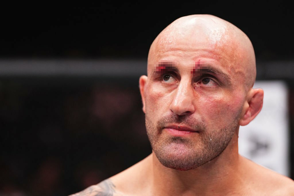 Alexander Volkanovski vẫn muốn đánh tiếp với Ilia Topuria vào tháng 1