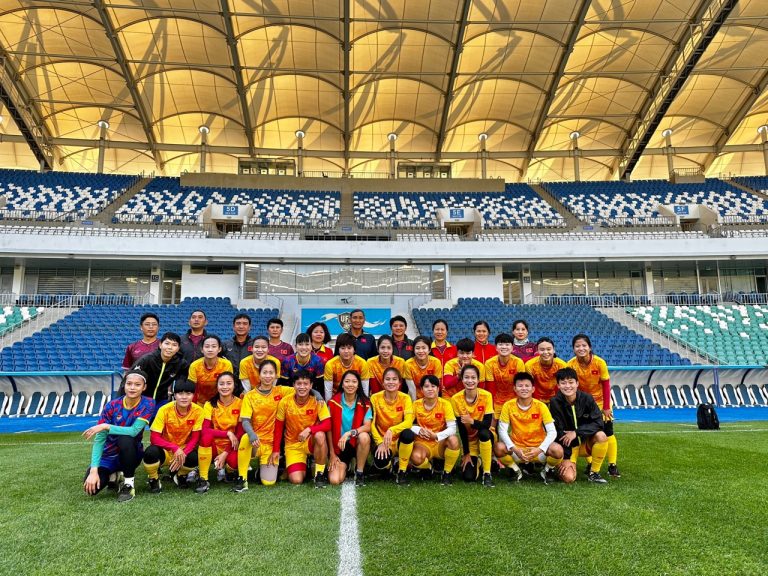 Đội hình ra sân nữ Việt Nam vs Uzbekistan: Huỳnh Như đá chính, Thanh Nhã dự bị