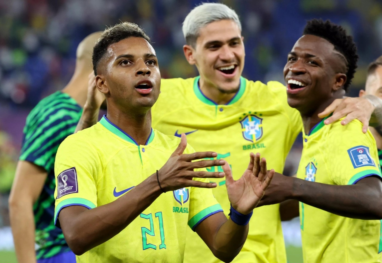Đội h&igrave;nh dự kiến Colombia vs Brazil: Bộ tứ tốc độ của Selecao