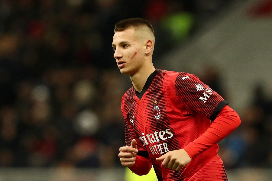Camarda của AC Milan đi vào lịch sử: Cầu thủ trẻ nhất ra mắt Serie A