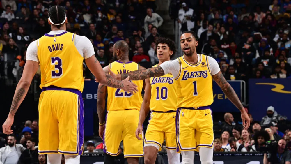 Hồi sinh sau thất bại 44 điểm, Los Angeles Lakers thắng đậm Detroit Pistons
