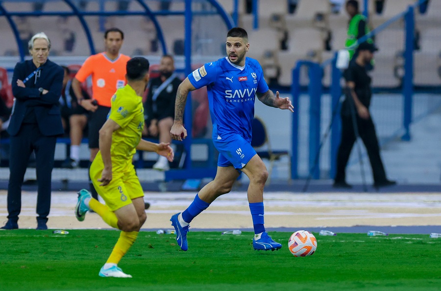 Danh sách ghi bàn giải Saudi Arabia: Ronaldo bị Mitrovic áp sát