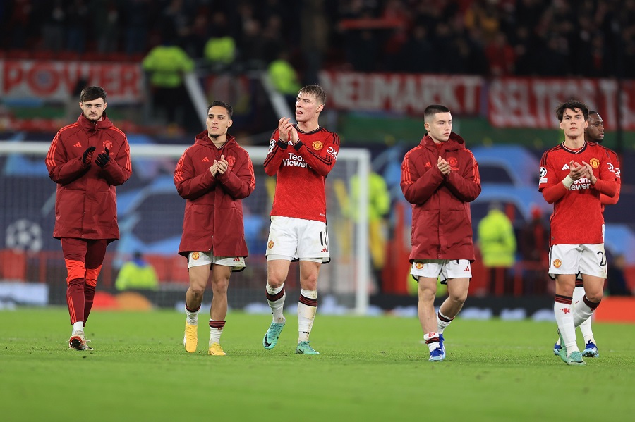 MU bị loại khỏi Champions League với kết quả tệ chưa từng thấy