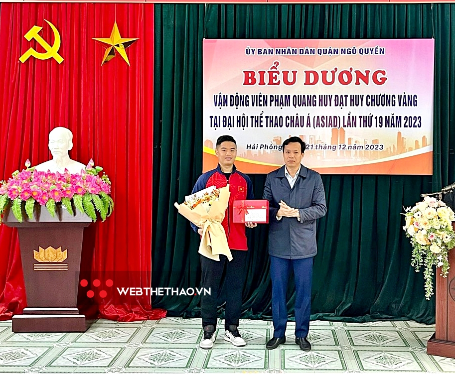 Ứng viên Cúp Chiến thắng xạ thủ Phạm Quang Huy tiếp tục được tôn vinh