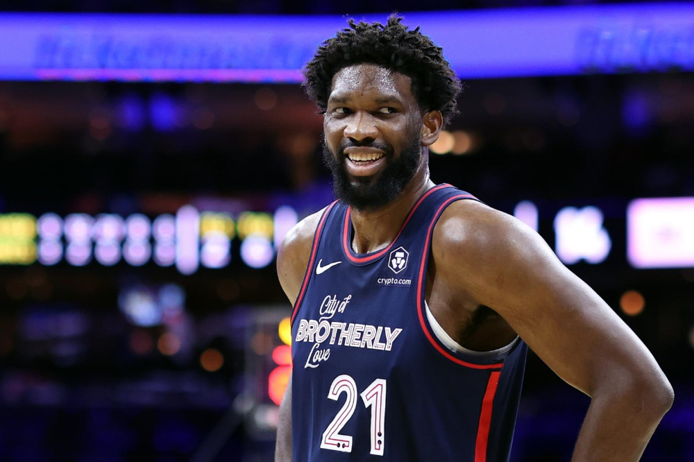 Joel Embiid ghi đến 51 điểm, thắng đại chiến trung phong trước toà tháp đôi Town - Gobert