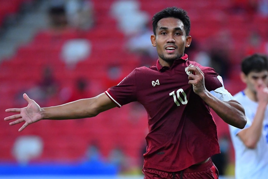 Thái Lan nh&acirc;̣n tin dữ trước th&ecirc;̀m Asian Cup, t&acirc;n HLV trưởng chỉ có đúng 2 ti&ecirc;̀n đạo 