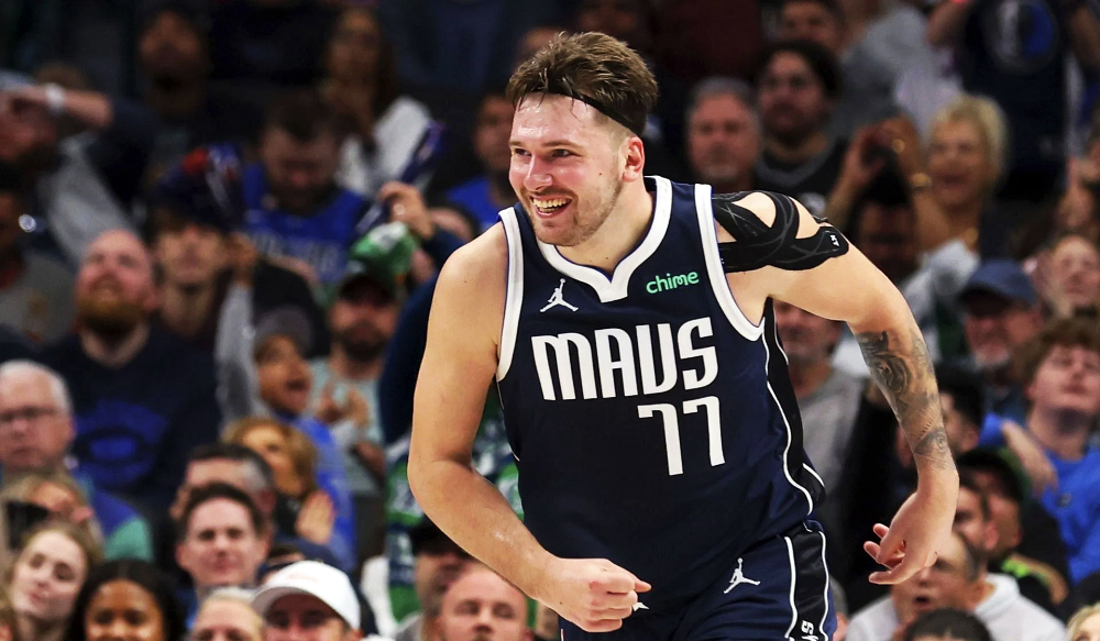 Luka Doncic chinh phục cột mốc lịch sử ở trận Giáng Sinh NBA, sánh vai cùng nhiều huyền thoại