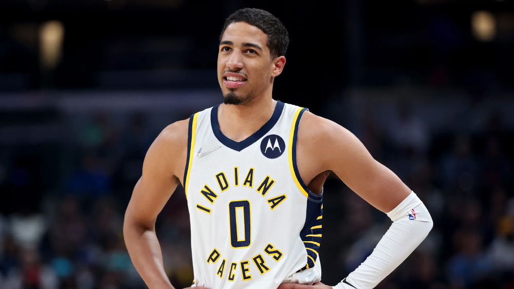 Tyrese Haliburton: Trước trận bị đau lưng, v&agrave;o trận lập kỷ lục NBA với bộ chỉ số chưa từng thấy