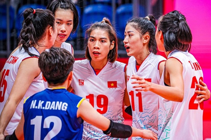 Thanh Thúy, Kiều Trinh, Lâm Oanh cùng ra sân tại giải bóng chuyền Nhật Bản và Thái Lan Thanh Thúy, Kiều Trinh, Lâm Oanh cùng ra sân tại giải bóng chuyền Nhật Bản và Thái Lan
