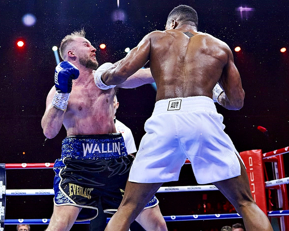 "Nạn nhân" bị Anthony Joshua "đấm gãy mũi" gửi lời cảnh báo Francis Ngannou