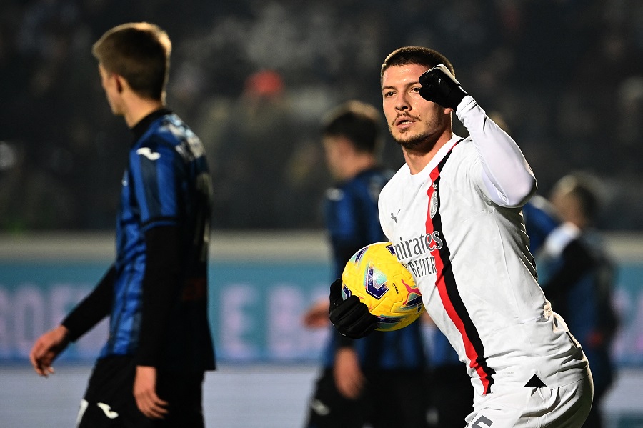 Đội hình dự kiến AC Milan vs Atalanta: Jovic chiếm suất của Giroud?