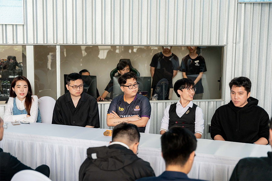 Offline ra mắt VIking Esports, SofM hé lộ khả năng trở lại thi đấu tại VCS