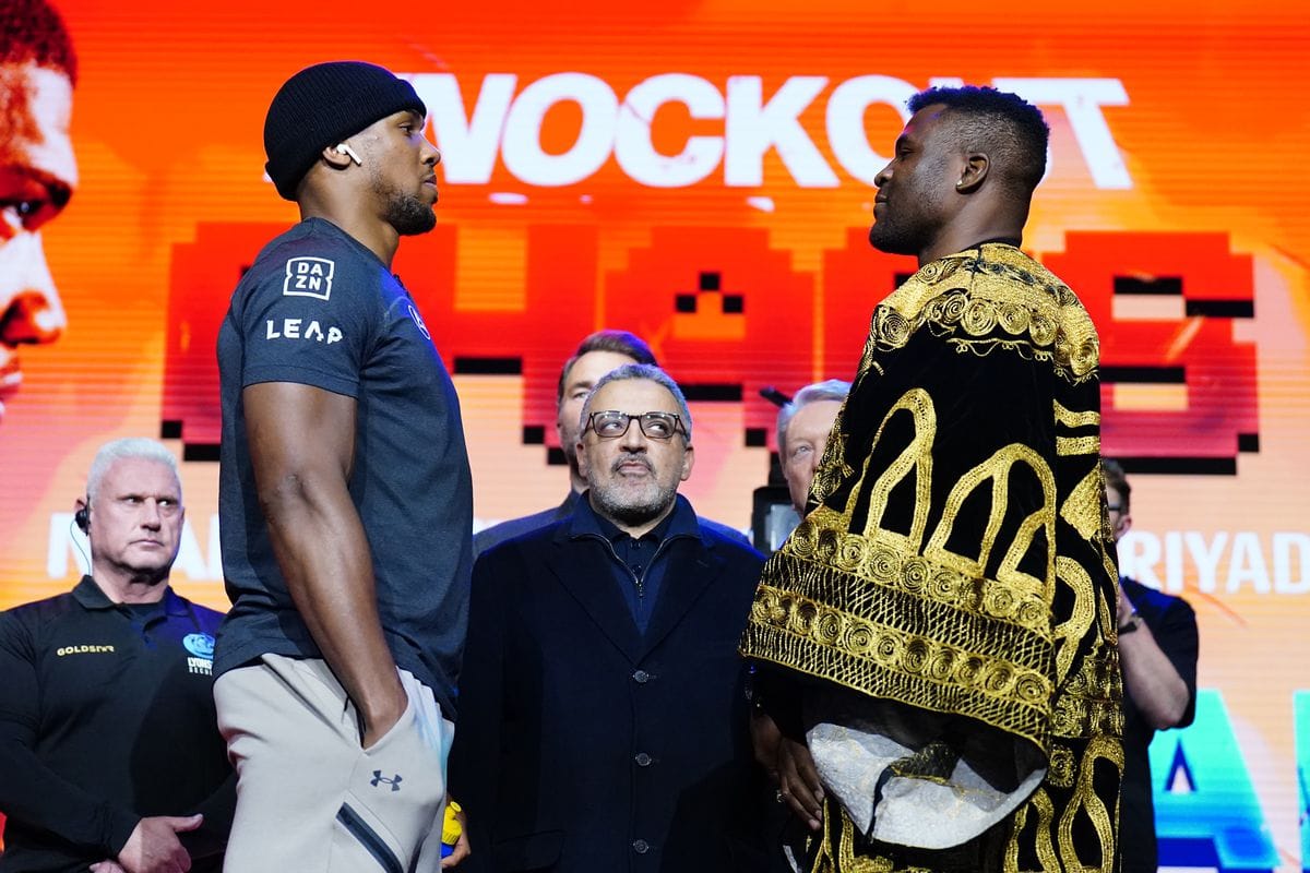 Anthony Joshua đối mặt Francis Ngannou: Chiếc đai đặc biệt lộ diện
