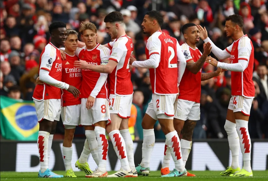 Bảng xếp hạng Ngoại hạng Anh mới nhất: Liverpool bỏ xa Man City