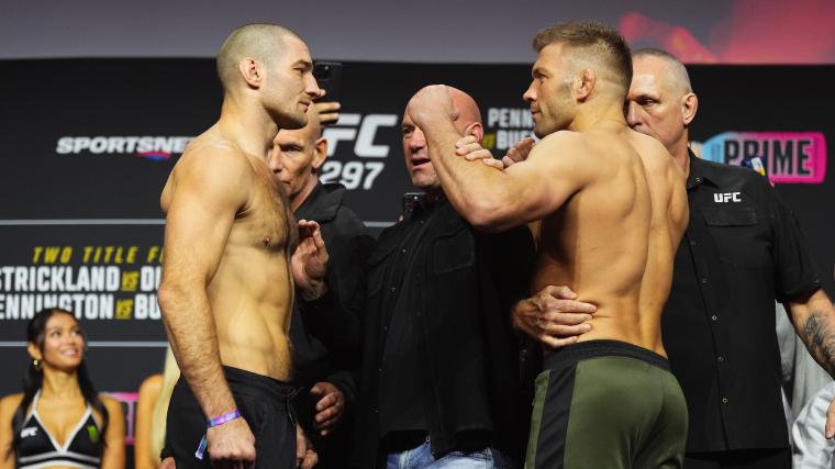 Nhận định UFC 297 Sean Strickland vs Dricus Du Plessis: Uy lực hay thể lực?