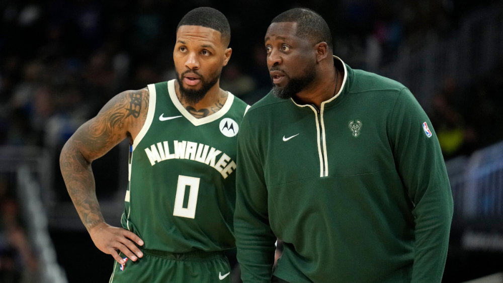 Milwaukee Bucks sa thải HLV dù đứng nhì toàn NBA: Vì không được lòng Giannis và Dame Lillard?