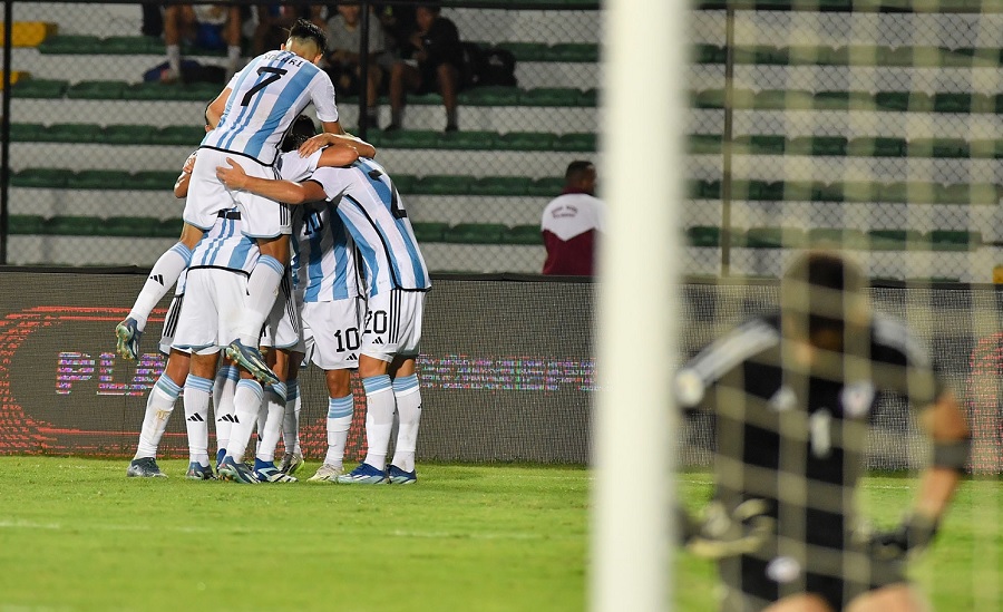 Nhà vô địch World Cup lập cú đúp, Argentina lọt vào chung kết vòng loại Olympic